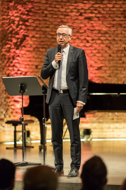 Benefizkonzert Jugend musiziert 28.10.17 Allerheiligen-Hofkirche Dr. Harald Benzing